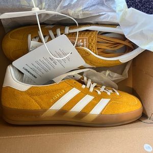 Adidas original Gazelle trainers size 8.5 (women’s)